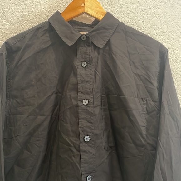 NEW Everlane The Silky Cotton Way-Short Button Down Shirt in Black Size Medium - Picture 3 of 8